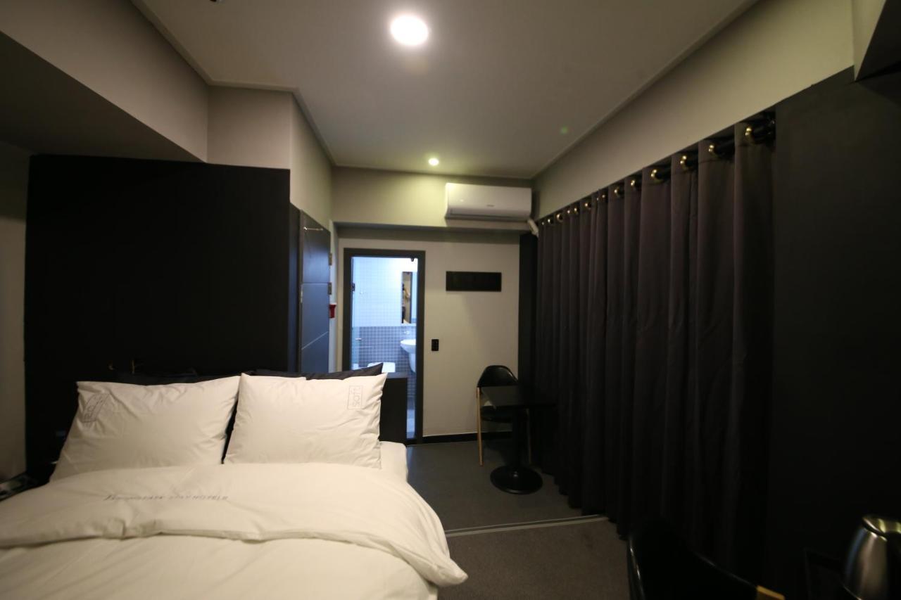 Pyeongtaek Stay Hotel 2 Exterior photo